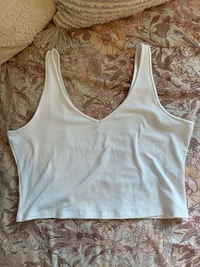 Hollister White Ribbed V-Neck Crop Tank